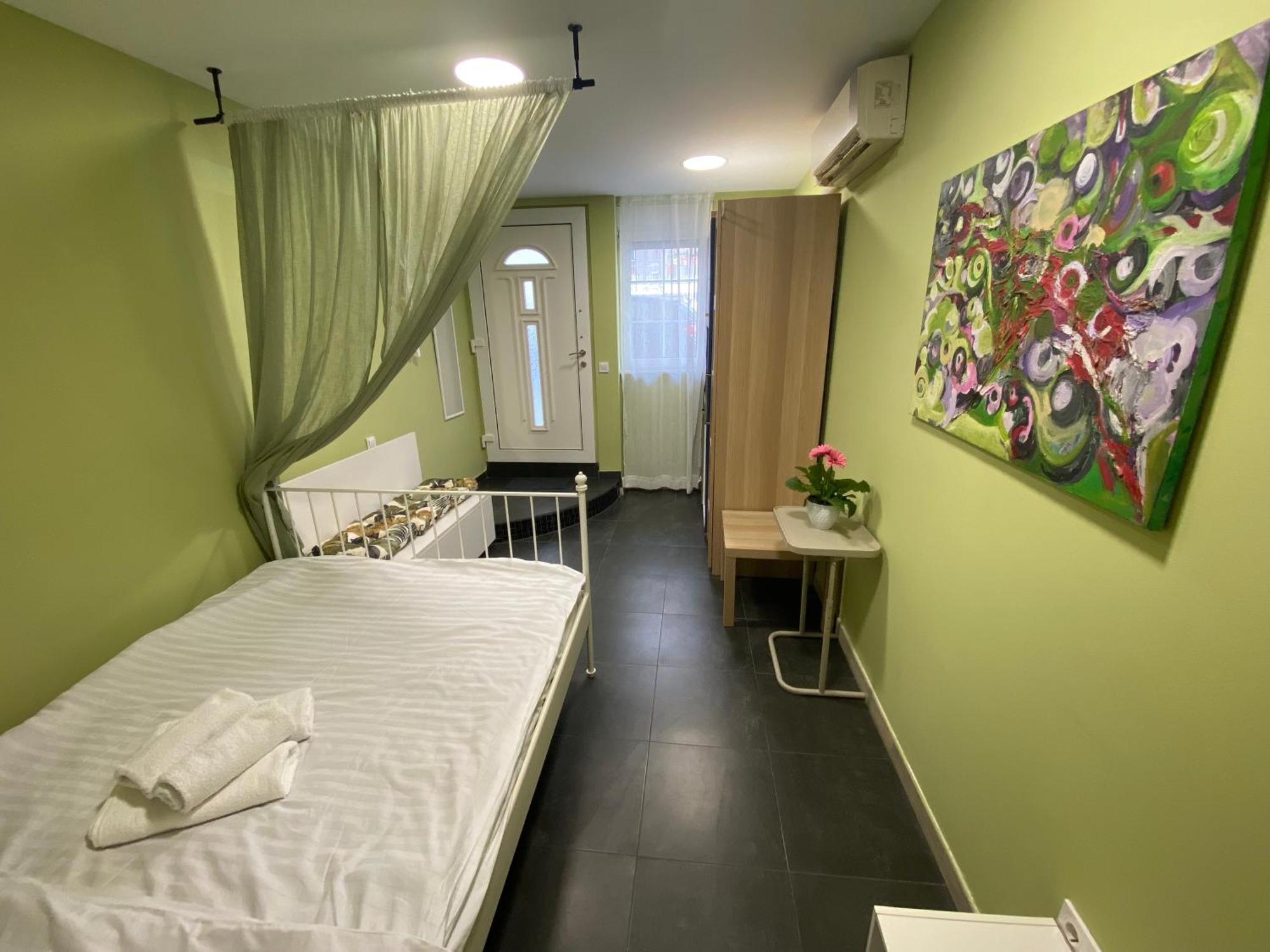Nirvana'S Compact Studio Apartment Thessaloniki Exterior photo